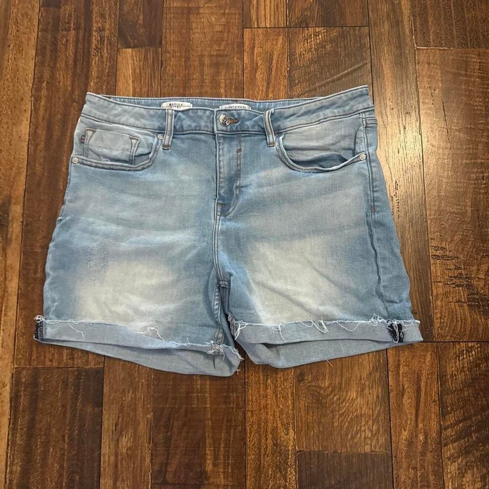 Vigoss light wash denim shorts